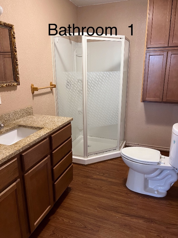 Building Photo - 702 N Ridge St