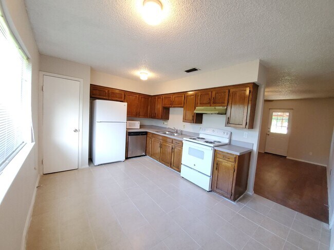 Foto del edificio - 3118 Leanne St