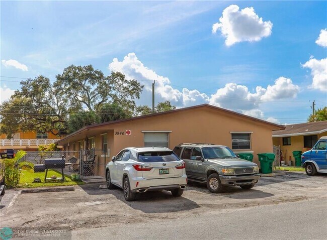 Foto del edificio - 3940 SW 51st St