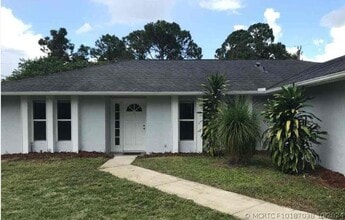 Building Photo - 3265 SW Escarole St