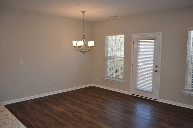 Building Photo - 1365 Elderwood Way