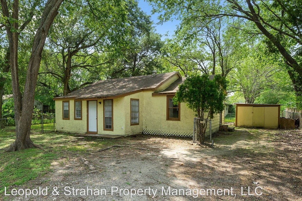 Primary Photo - 3 br, 1 bath House - 7012 Church Ln
