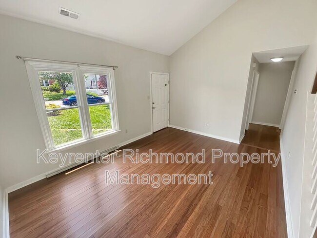 Foto del edificio - 2414 Irisdale Ave