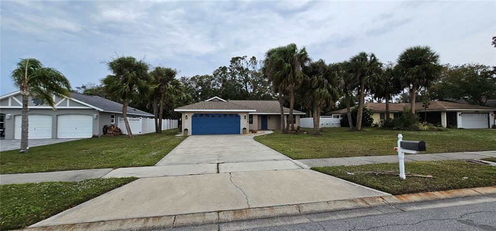 Primary Photo - 1336 Lucaya Ave