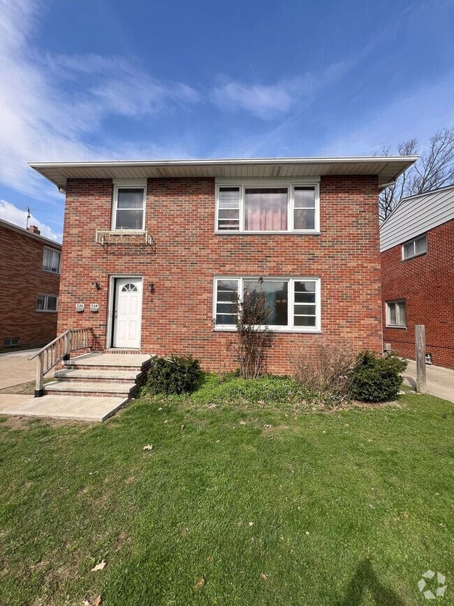 Building Photo - 534 E 208th St