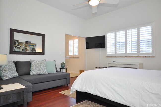 Foto del edificio - 820 North Point St