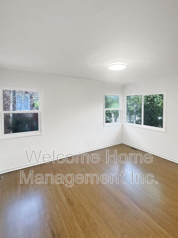 Foto del edificio - 5808 Estates Dr