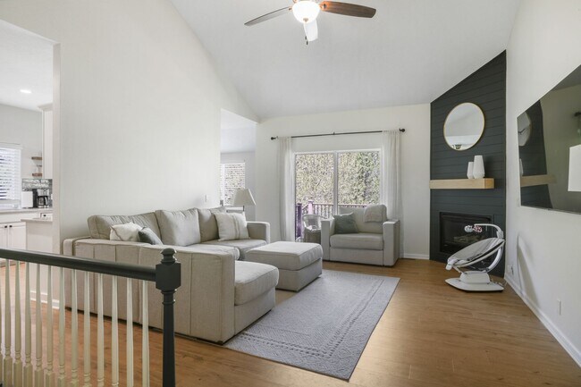 Foto del edificio - Spacious 4 Bedroom in Millard