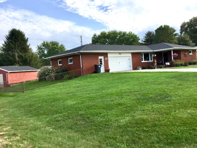 Building Photo - 294 Meadow Dr NE