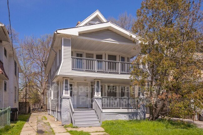 Building Photo - 12819 Edmonton Ave