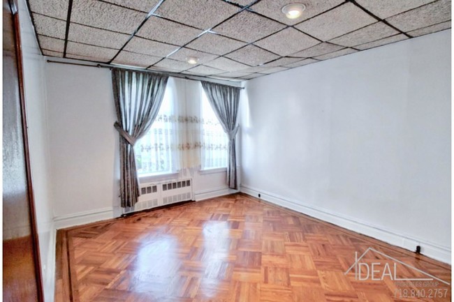 Building Photo - 3 bedroom in Brooklyn NY 11223