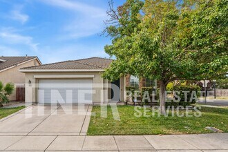 Building Photo - 1580 Charm Way
