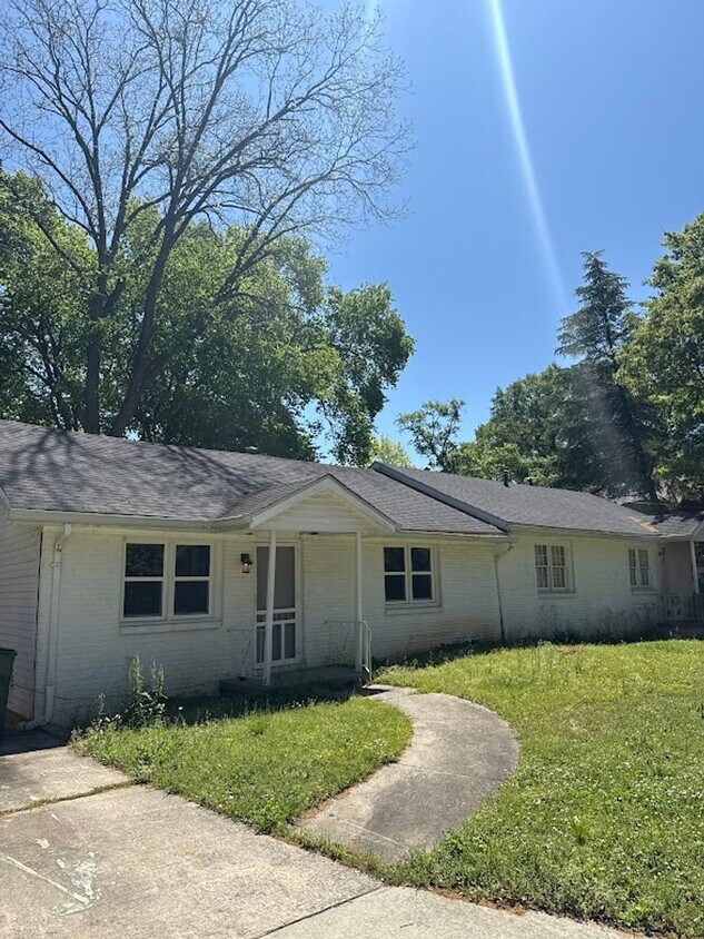 Photo - 951 Tilden St NW