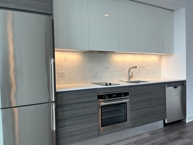 Foto del edificio - 222 W Hubbard St