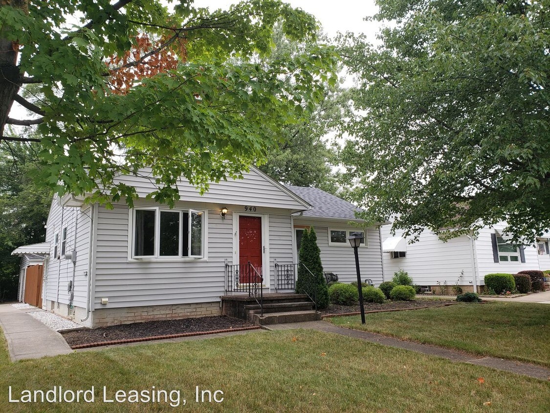Primary Photo - 3 br, 1 bath House - 940 W. 30th Street