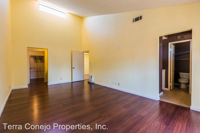 Building Photo - 2 br, 2.5 bath House - 192 Helecho Court