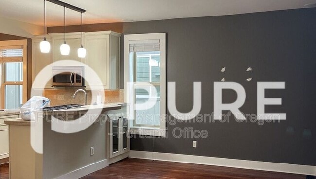 Building Photo - 22 S Meade St