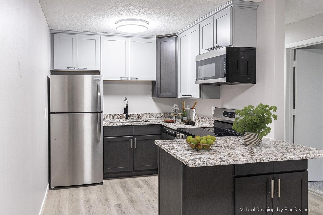Primary Photo - SkyHill Apartments