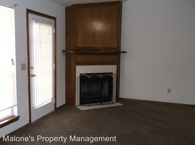 Building Photo - 1615 SW 23rd St
