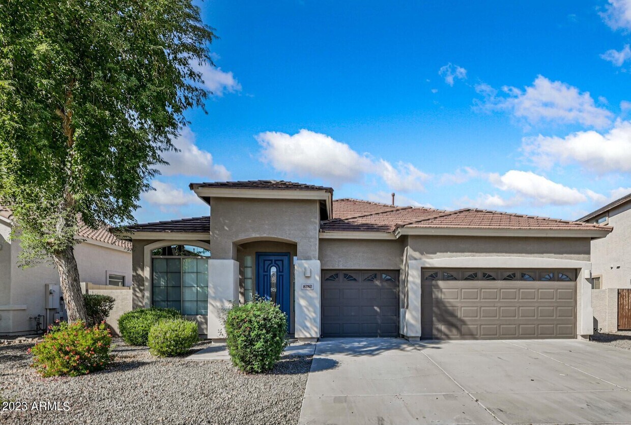 Foto principal - 8782 W Hayward Ave