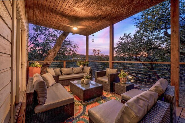 Foto del edificio - 5600 Blueridge Ct