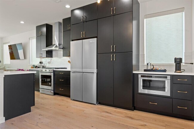 Foto del edificio - 4404 Mt Vernon Dr