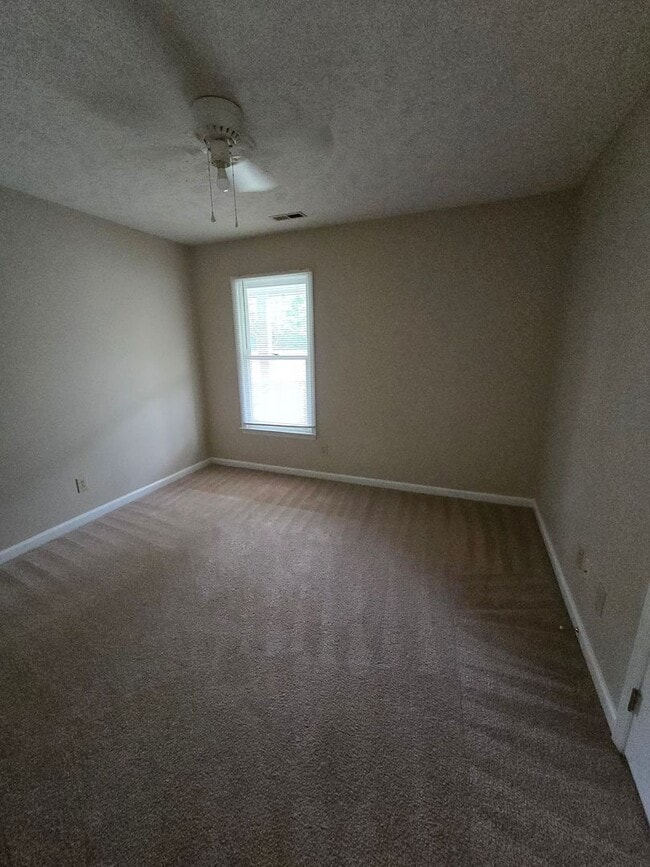 Building Photo - 8714 Tangletree Dr