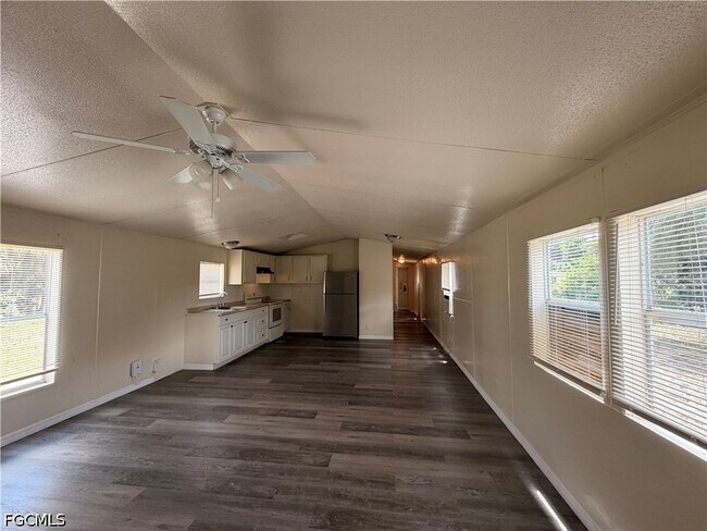 Building Photo - 8409 Grady Dr