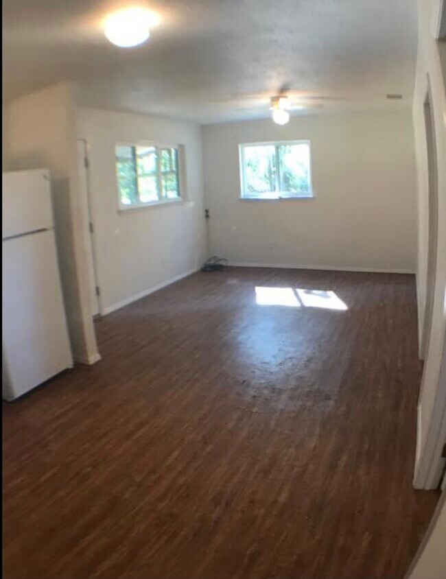 Living Room - 419 RS County Road 3333