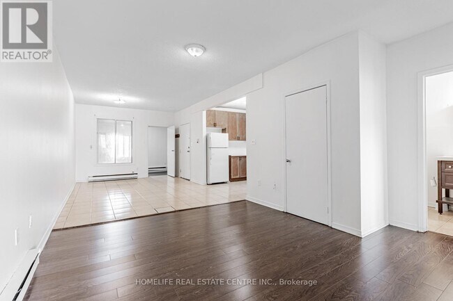 Building Photo - 223-223 Jameson Ave