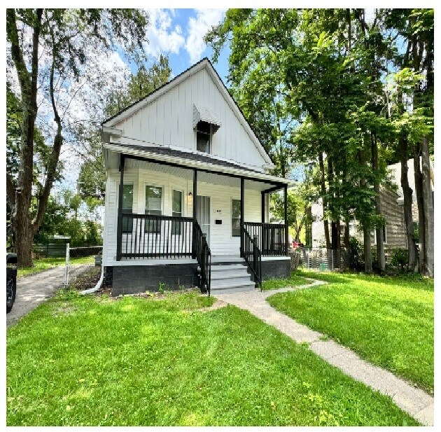 Building Photo - 18247 Grayfield St