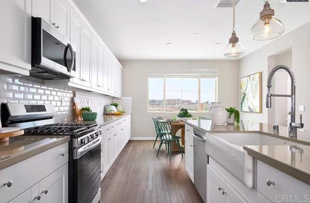 Foto del edificio - 1745 Laurelwood Wy