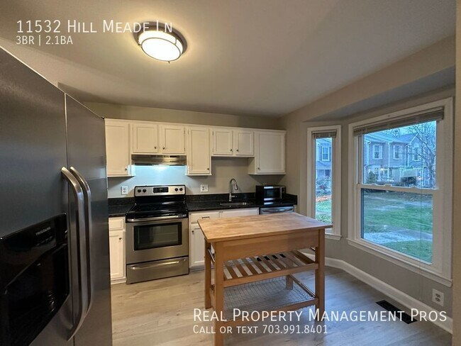 Foto del edificio - Qualify for zero deposit option/Backs to t...