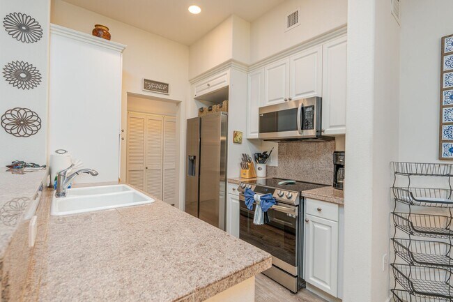 Foto del edificio - 2BR Ko Olina Charm at Coconut Plantation 1...