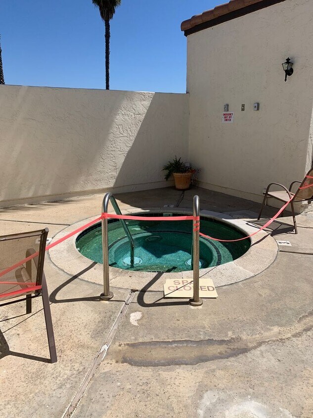 Building Photo - Welcome to this stunning home in Bonsall, ...