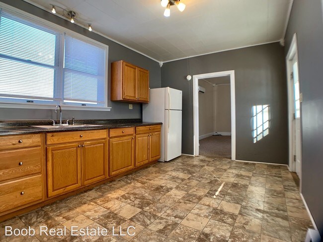Foto del edificio - 826-828 Lower Creek Rd