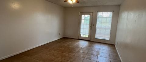 Building Photo - 111 Classic Ct