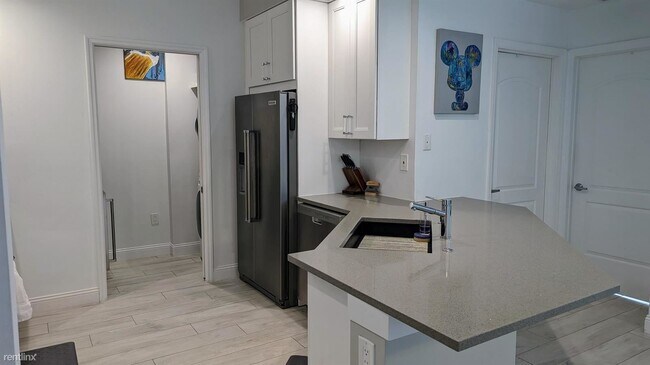 Foto del edificio - 2 br, 2 bath Condo - 801 S Olive Ave Unit ...