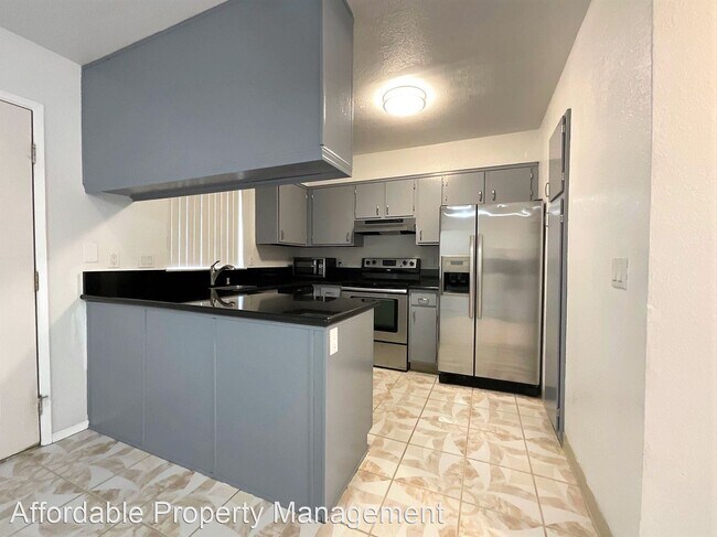Building Photo - 27427 Stoneridge Ct