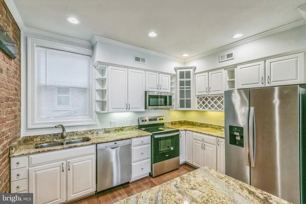 Primary Photo - 1757 Willard St NW