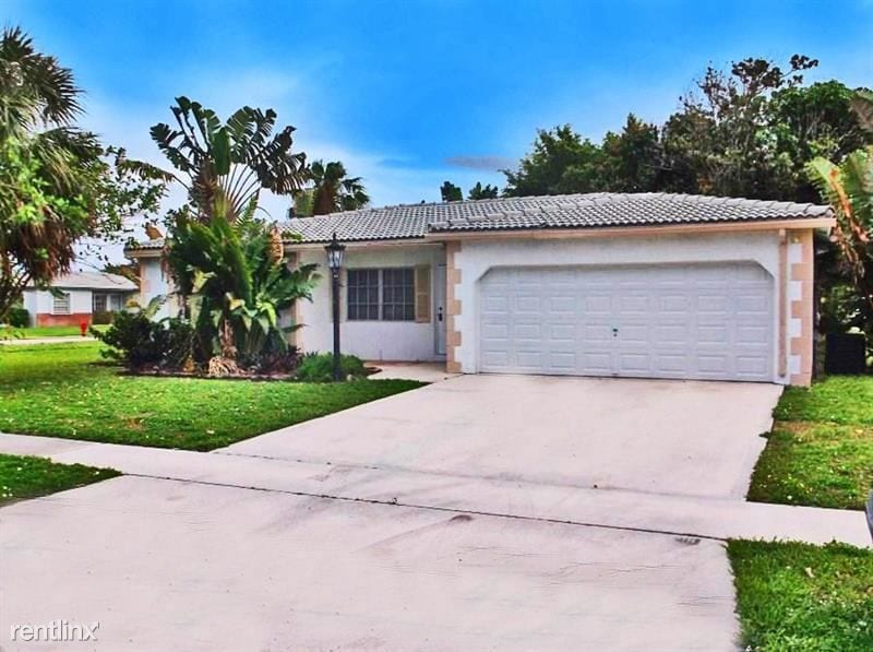 Primary Photo - 3 br, 2 bath House - 10800 Stacey Lane UNIT