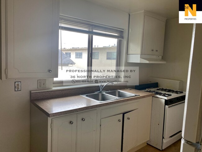 Foto del edificio - 812-814 Laine St