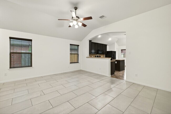Foto del edificio - 22414 Guston Hall Ln