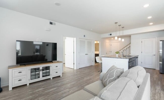 Foto del edificio - 1618 Blacksmith Wy