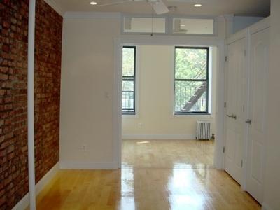 Foto principal - 2 bedroom in NEW YORK NY 10009