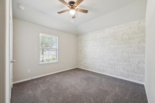 Building Photo - 7011 Ridgemont Bnd Ln