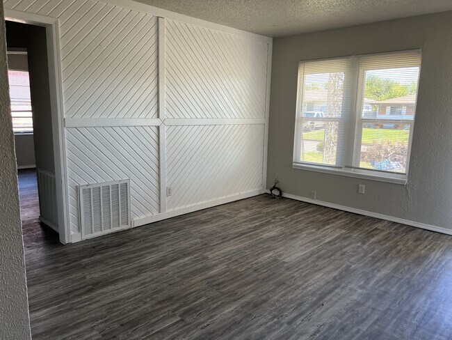 Foto del edificio - 605 SE 72nd St