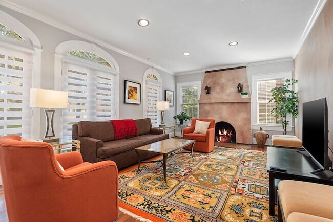 Foto del edificio - 2406 Arbor St