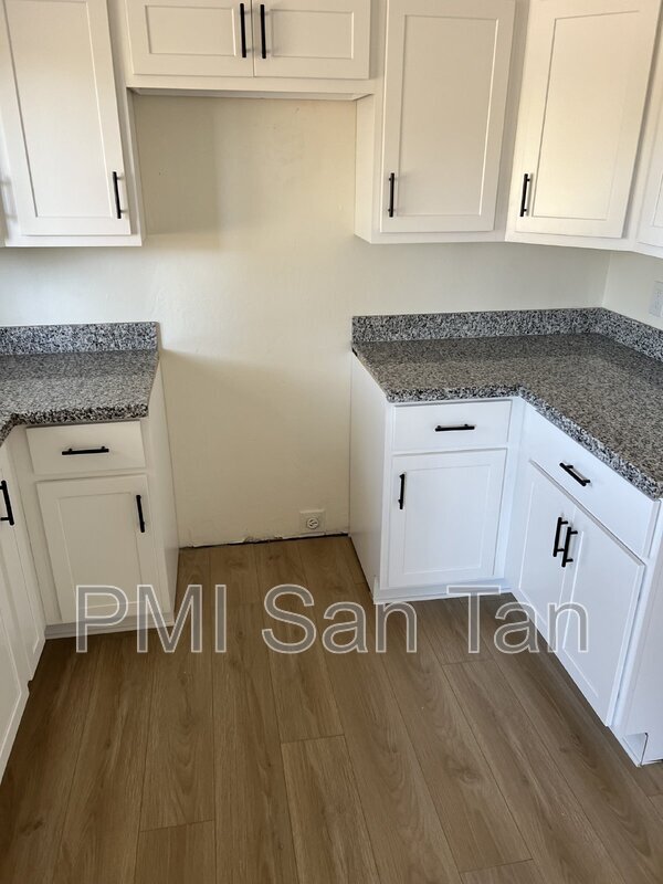 Foto del edificio - 10 West Concorda Drive