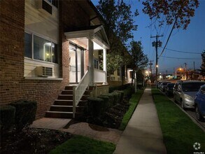 Building Photo - 721 Willis Ave